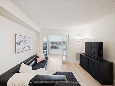 Photo 6 at 565 - 123 Omni Drive, Bendale, Toronto