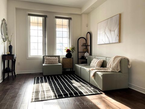 Photo 3 at 101 Grand Oak Drive, Oak Ridges, Richmond Hill