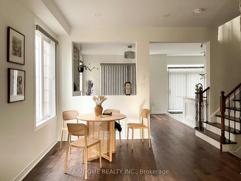 Photo 5 at 101 Grand Oak Drive, Oak Ridges, Richmond Hill