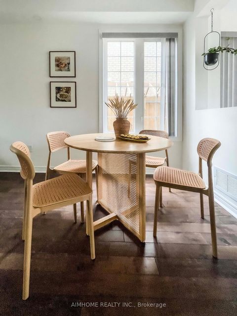 Photo 7 at 101 Grand Oak Drive, Oak Ridges, Richmond Hill