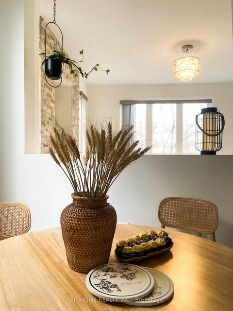 Photo 8 at 101 Grand Oak Drive, Oak Ridges, Richmond Hill