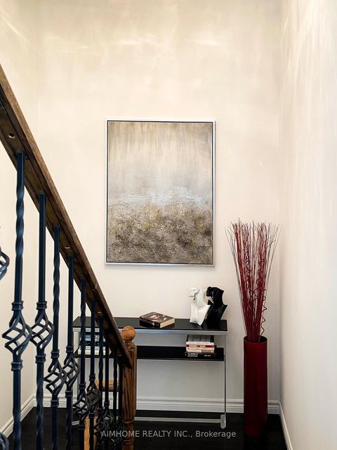 Photo 13 at 101 Grand Oak Drive, Oak Ridges, Richmond Hill