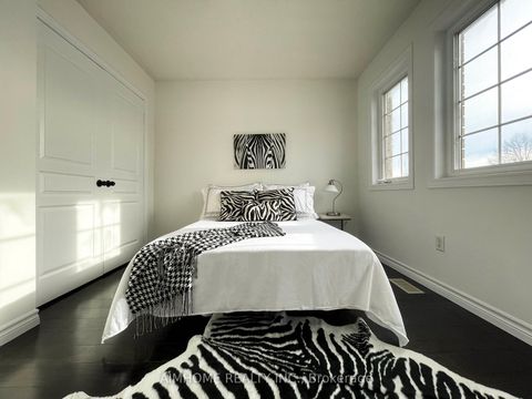 Photo 18 at 101 Grand Oak Drive, Oak Ridges, Richmond Hill