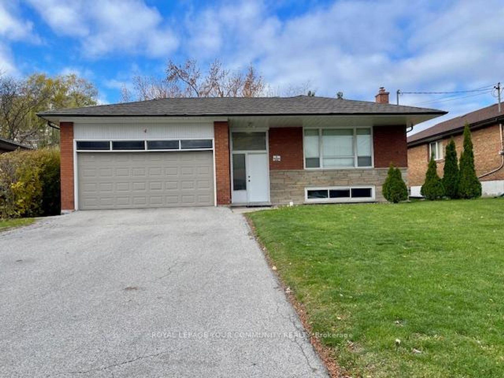 4 Windsor Road, The Westway, Toronto 