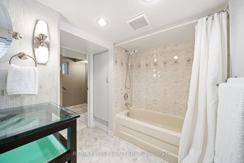 Photo 17 at 188 Fifth Street, New Toronto, Toronto