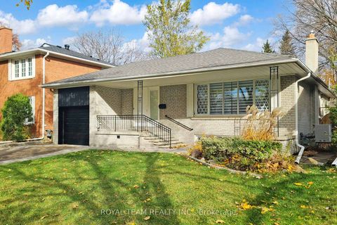 Photo 1 at 37 Markland Drive, Markland Wood, Toronto