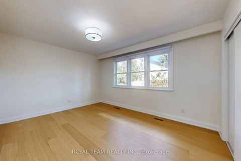 Photo 19 at 37 Markland Drive, Markland Wood, Toronto