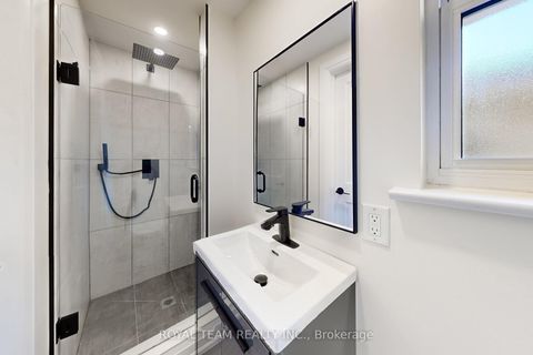 Photo 23 at 37 Markland Drive, Markland Wood, Toronto