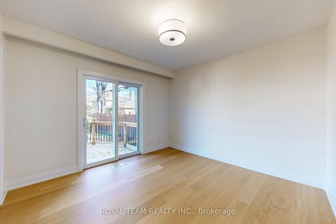 Photo 26 at 37 Markland Drive, Markland Wood, Toronto