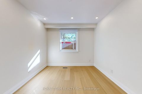 Photo 29 at 37 Markland Drive, Markland Wood, Toronto