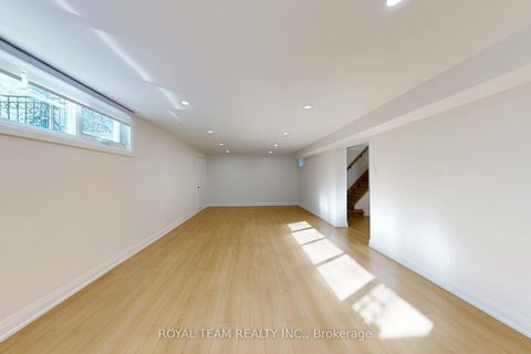 Photo 37 at 37 Markland Drive, Markland Wood, Toronto