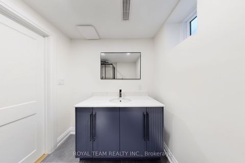 Photo 43 at 37 Markland Drive, Markland Wood, Toronto