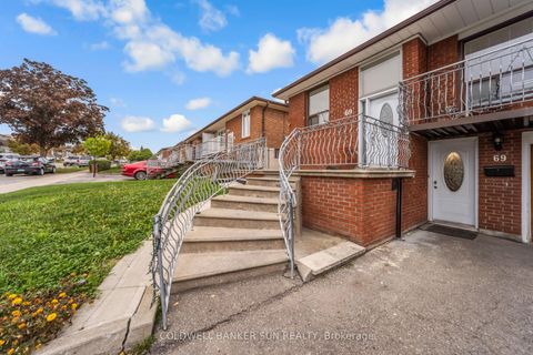 Photo 3 at 69 Songwood Drive, Humbermede, Toronto