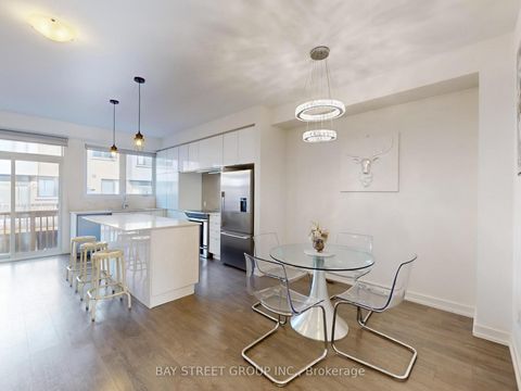 Photo 6 at 219 Huguenot Road, GO Glenorchy, Oakville