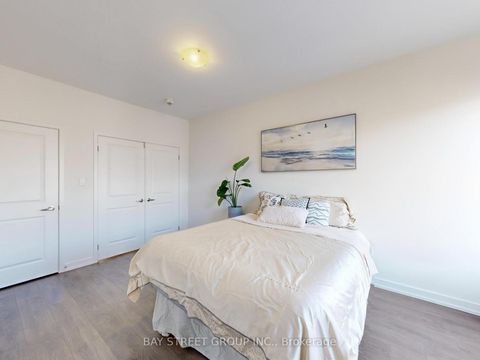 Photo 20 at 219 Huguenot Road, GO Glenorchy, Oakville