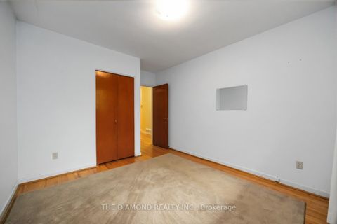 Photo 26 at 265 Woodsworth Road, Windfields, Toronto