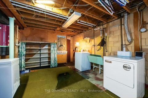 Photo 32 at 265 Woodsworth Road, Windfields, Toronto