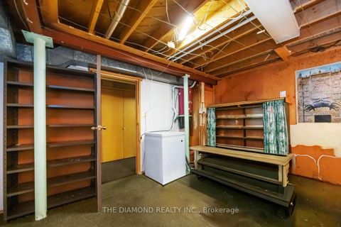 Photo 33 at 265 Woodsworth Road, Windfields, Toronto