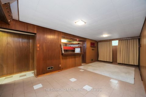 Photo 35 at 265 Woodsworth Road, Windfields, Toronto