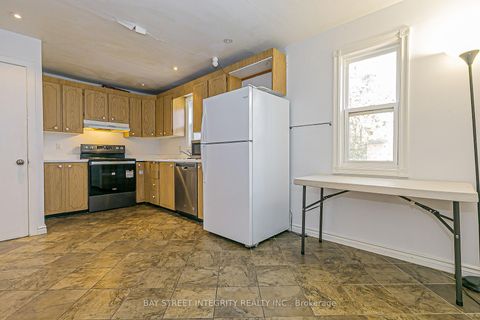 Photo 2 at 160 Cummer Avenue, Newtonbrook East, Toronto