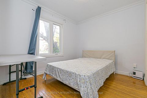 Photo 8 at 160 Cummer Avenue, Newtonbrook East, Toronto