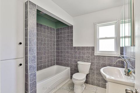 Photo 12 at 160 Cummer Avenue, Newtonbrook East, Toronto