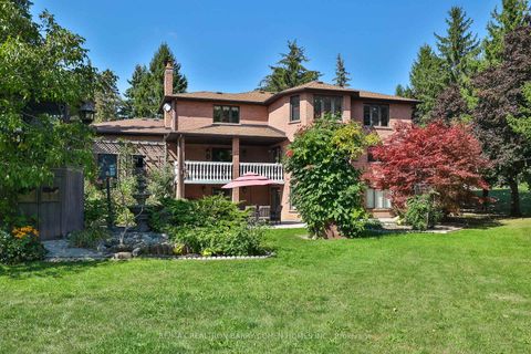 Photo 4 at 160 Millwood Parkway, Vellore Village, Vaughan