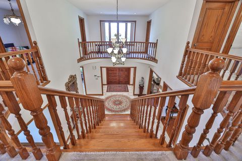 Photo 8 at 160 Millwood Parkway, Vellore Village, Vaughan