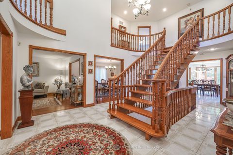 Photo 9 at 160 Millwood Parkway, Vellore Village, Vaughan