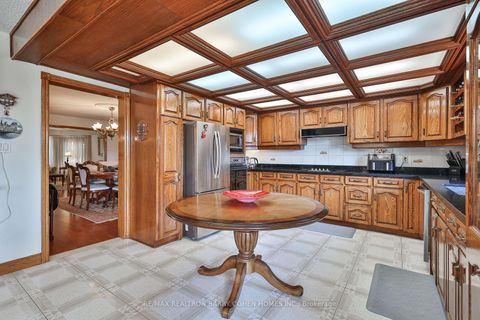 Photo 19 at 160 Millwood Parkway, Vellore Village, Vaughan