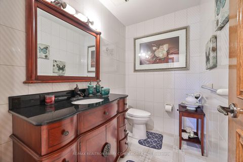 Photo 25 at 160 Millwood Parkway, Vellore Village, Vaughan