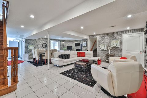 Photo 35 at 160 Millwood Parkway, Vellore Village, Vaughan