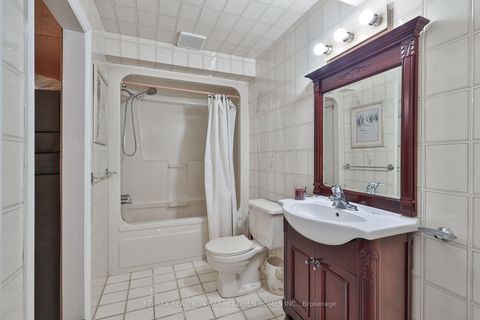 Photo 42 at 160 Millwood Parkway, Vellore Village, Vaughan