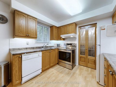 Photo 9 at 14 Chalet Road, Pleasant View, Toronto