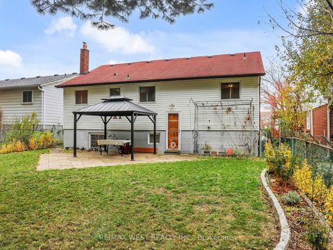 Photo 37 at 14 Chalet Road, Pleasant View, Toronto