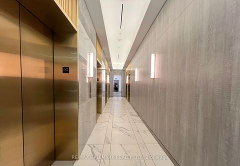 Photo 2 at 4009 - 5 Buttermill Avenue, Vaughan Corporate Centre, Vaughan