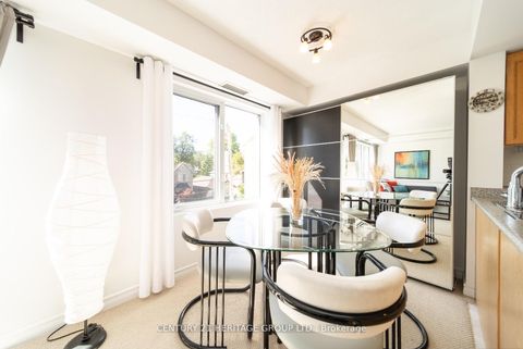 Photo 8 at 303 - 211 Randolph Road, Leaside, Toronto