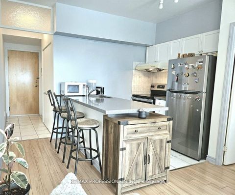 Photo 5 at 1028 - 600 Queens Quay, Waterfront Communities C1, Toronto