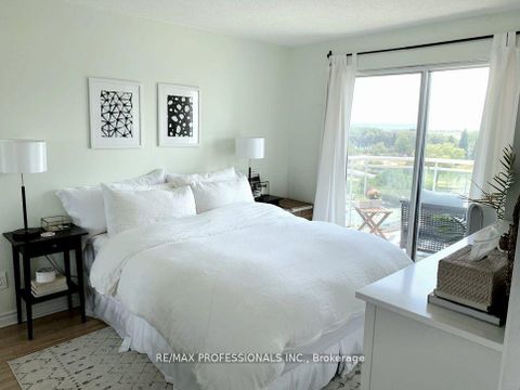 Photo 6 at 1028 - 600 Queens Quay, Waterfront Communities C1, Toronto