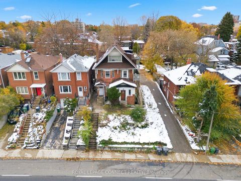 Photo 11 at 115 Parkside Drive, Swansea, Toronto