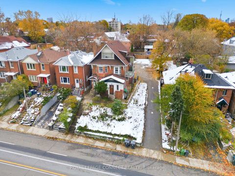 Photo 12 at 115 Parkside Drive, Swansea, Toronto