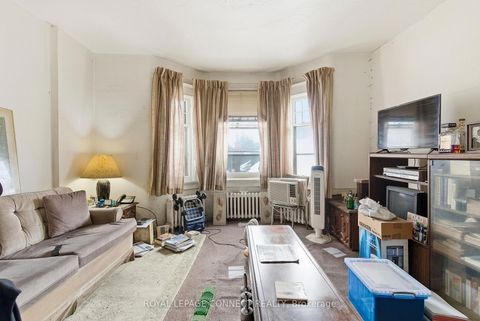 Photo 49 at 115 Parkside Drive, Swansea, Toronto