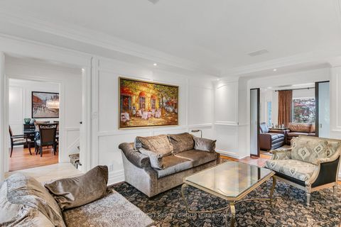 Photo 11 at 14 Dunedin Drive, Kingsway South, Toronto