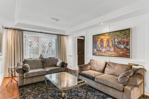 Photo 15 at 14 Dunedin Drive, Kingsway South, Toronto