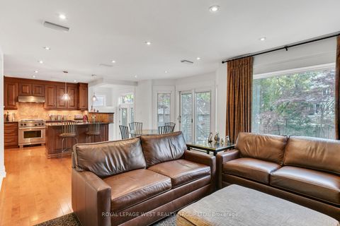 Photo 21 at 14 Dunedin Drive, Kingsway South, Toronto