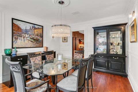 Photo 23 at 14 Dunedin Drive, Kingsway South, Toronto