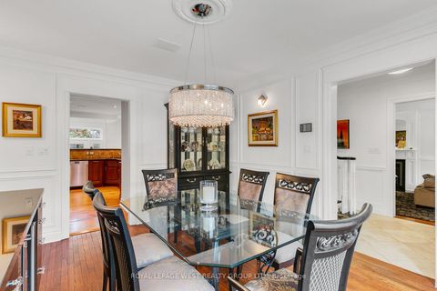 Photo 24 at 14 Dunedin Drive, Kingsway South, Toronto