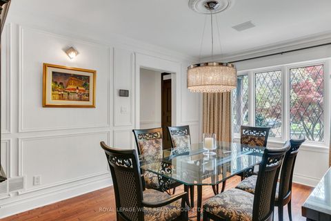 Photo 26 at 14 Dunedin Drive, Kingsway South, Toronto