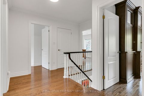 Photo 39 at 14 Dunedin Drive, Kingsway South, Toronto