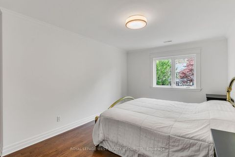 Photo 47 at 14 Dunedin Drive, Kingsway South, Toronto